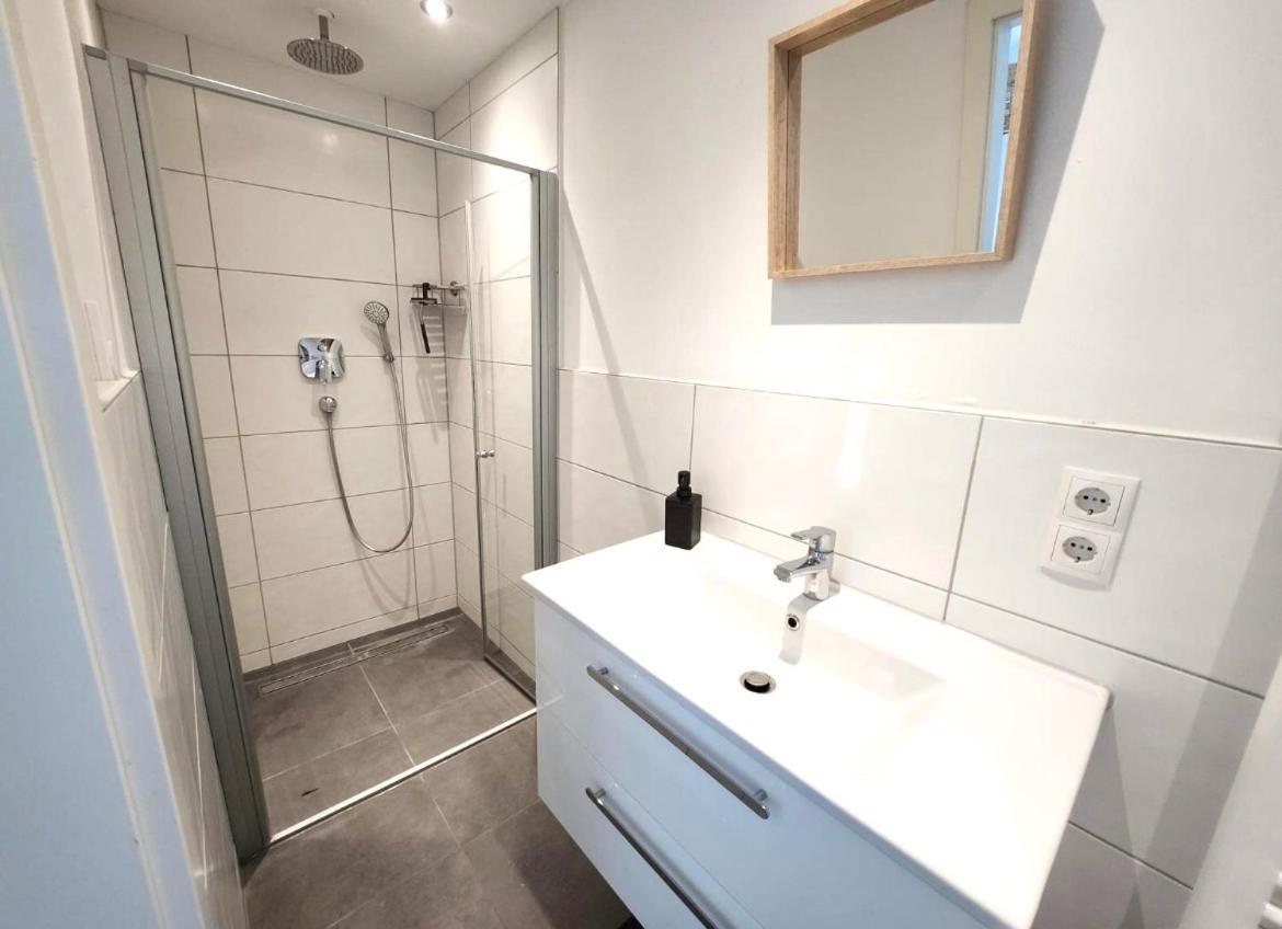 Modernes Apartment Mit Wifi, Aufzug & Kostenlos Parken El-Living Augsburg Kültér fotó