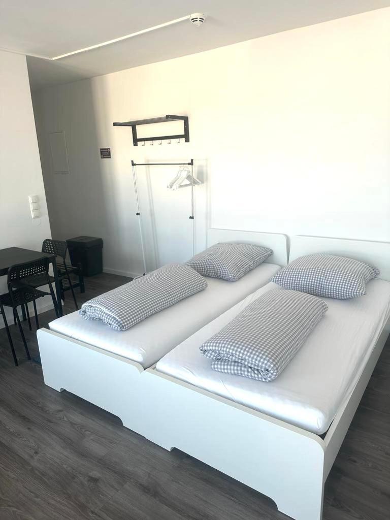 Modernes Apartment Mit Wifi, Aufzug & Kostenlos Parken El-Living Augsburg Kültér fotó
